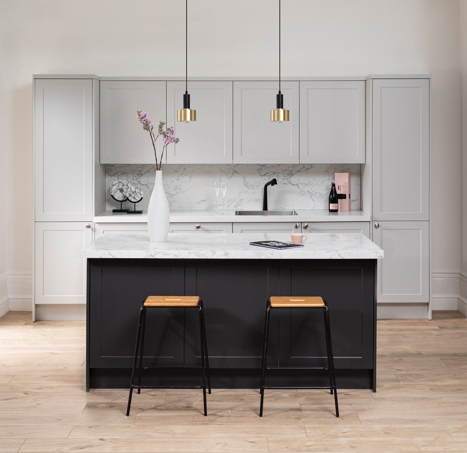 splashback and upstand